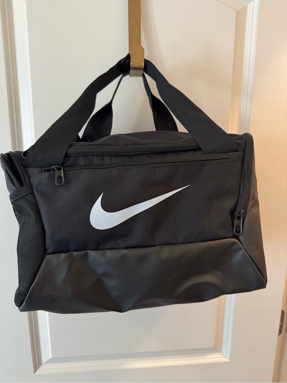 Nike Brasilia Black Duffel / Gym Bag – Shoe Compartment & Shoulder Strap